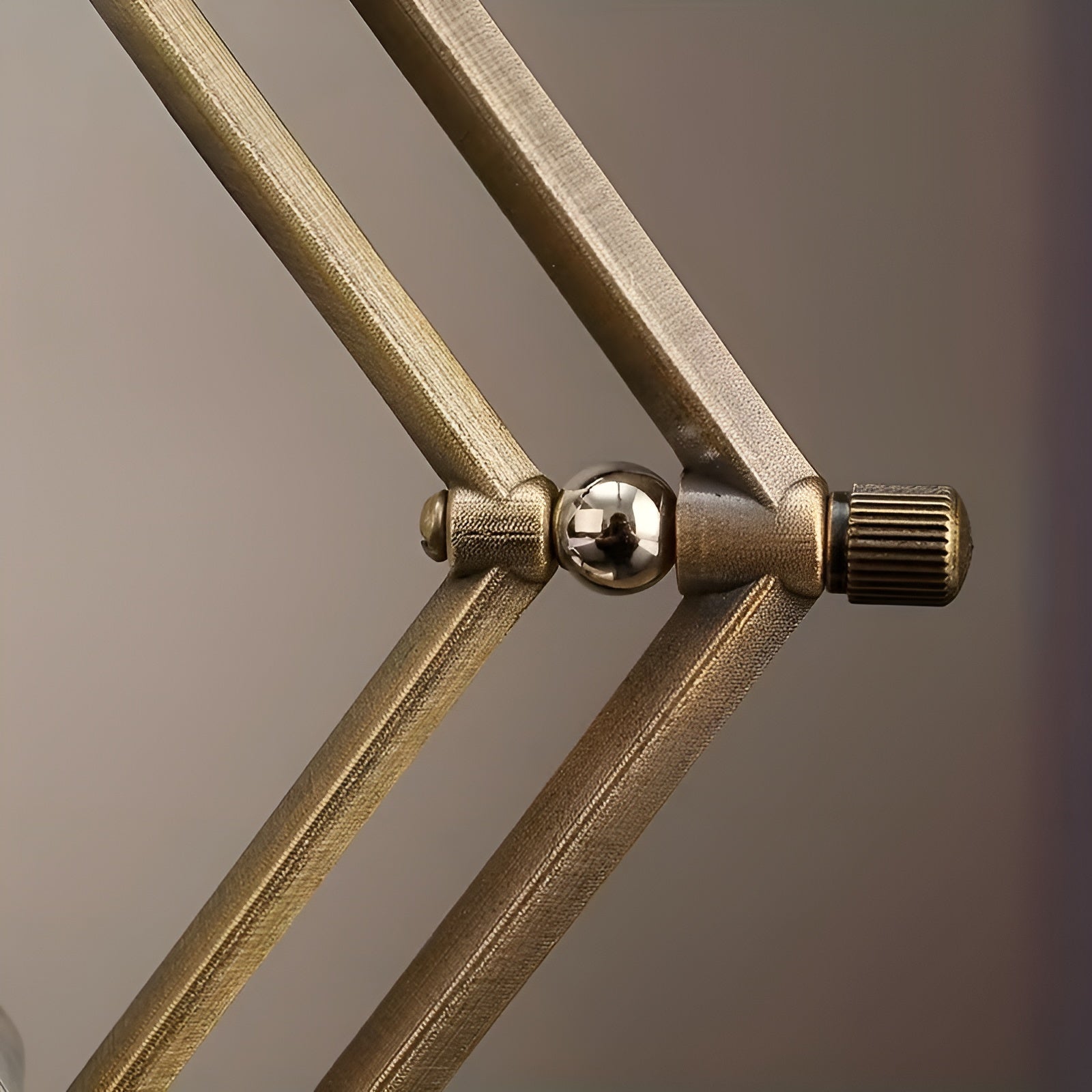 Sandur Med Geometrisk Metallramme – Dekorativ Og Avslappende | Med Hvit Sand Som Meditasjonstimer - Timeglass