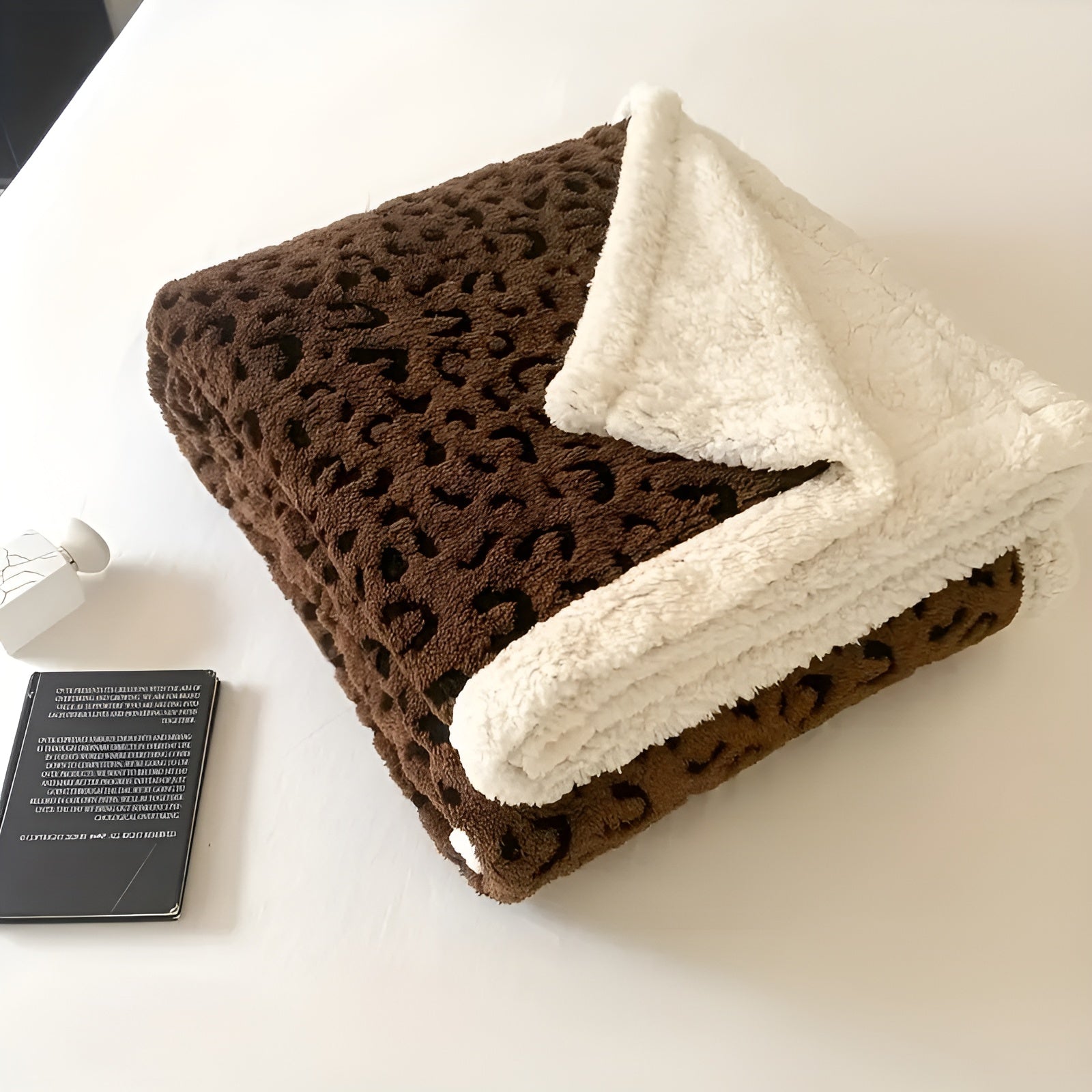 Pledd med Leopardsmønster – Mykt og Koselig | Perfekt for Sofa, Seng og Hele Året