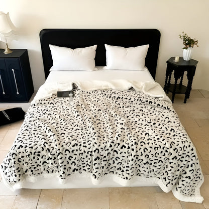 Pledd med Leopardsmønster – Mykt og Koselig | Perfekt for Sofa, Seng og Hele Året
