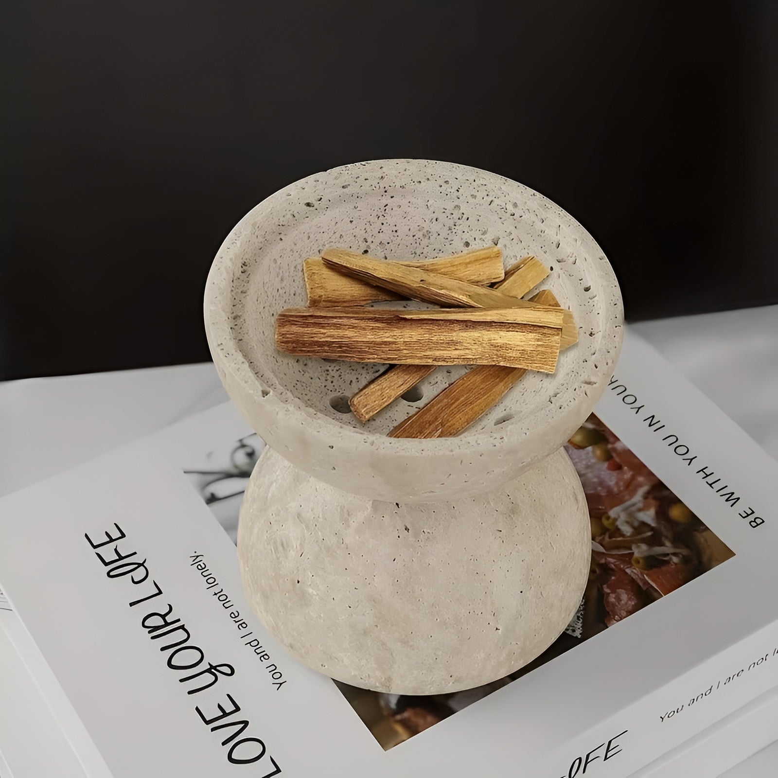 Røkelsesholder i Travertin – Naturlig og Dekorativ | Elegant Stein for Avslappende Atmosfære