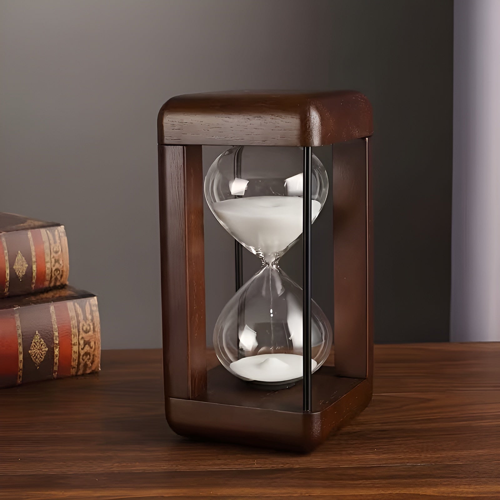 Tretimeglass 30 Minutter – Dekorativt i Massivt Tre | Perfekt for Kontor og Hjem