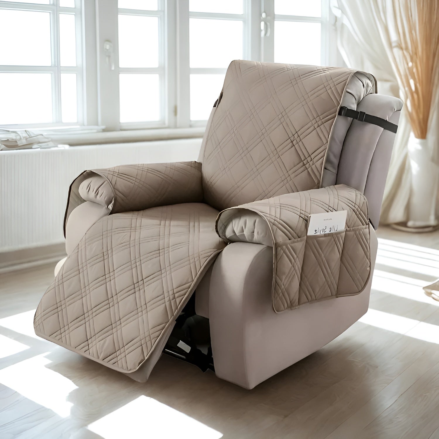 Vannsikker Lenestolbeskytter – Quiltet Rutedesign | Beskytter mot Flekk­er og Slitasje