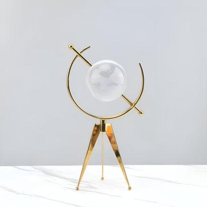 Håndskåret Krystallkule – Elegant Dekorasjon Med Metallstativ | Stilig For Oppholds- Og Arbeidsrom