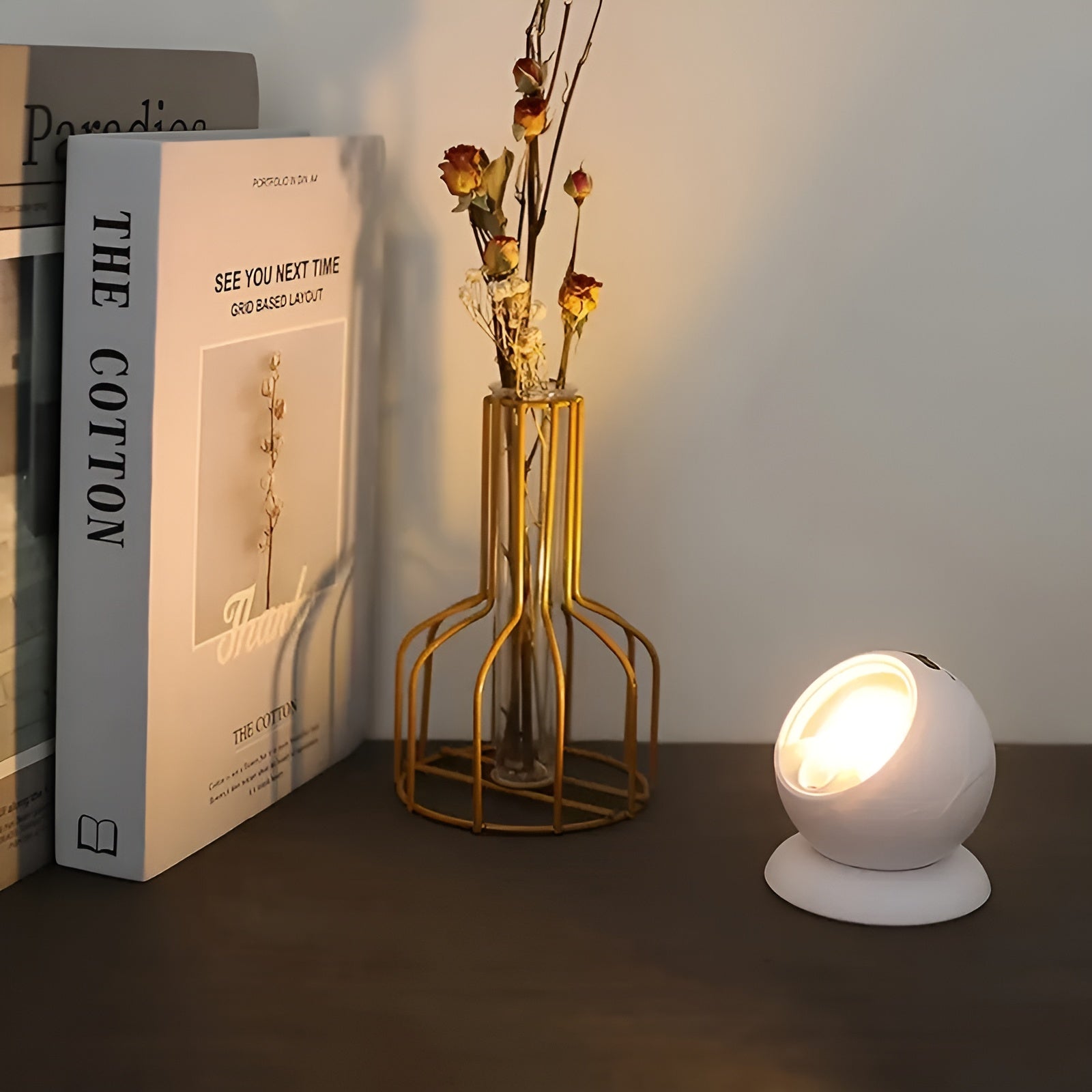 LED Nachtlicht mit Bewegungssensor – 360° Drehbarer Kopf | Magnetische Befestigung