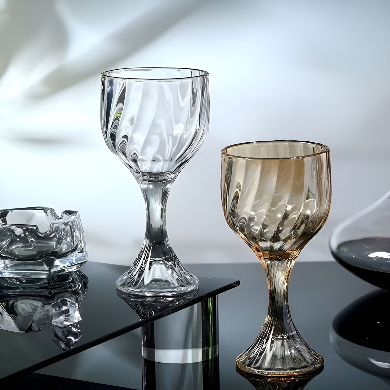 Retro drikkeglass med stett (6 stk) – Dekorative i rillet vintage-design | Elegante til borddekking og servering