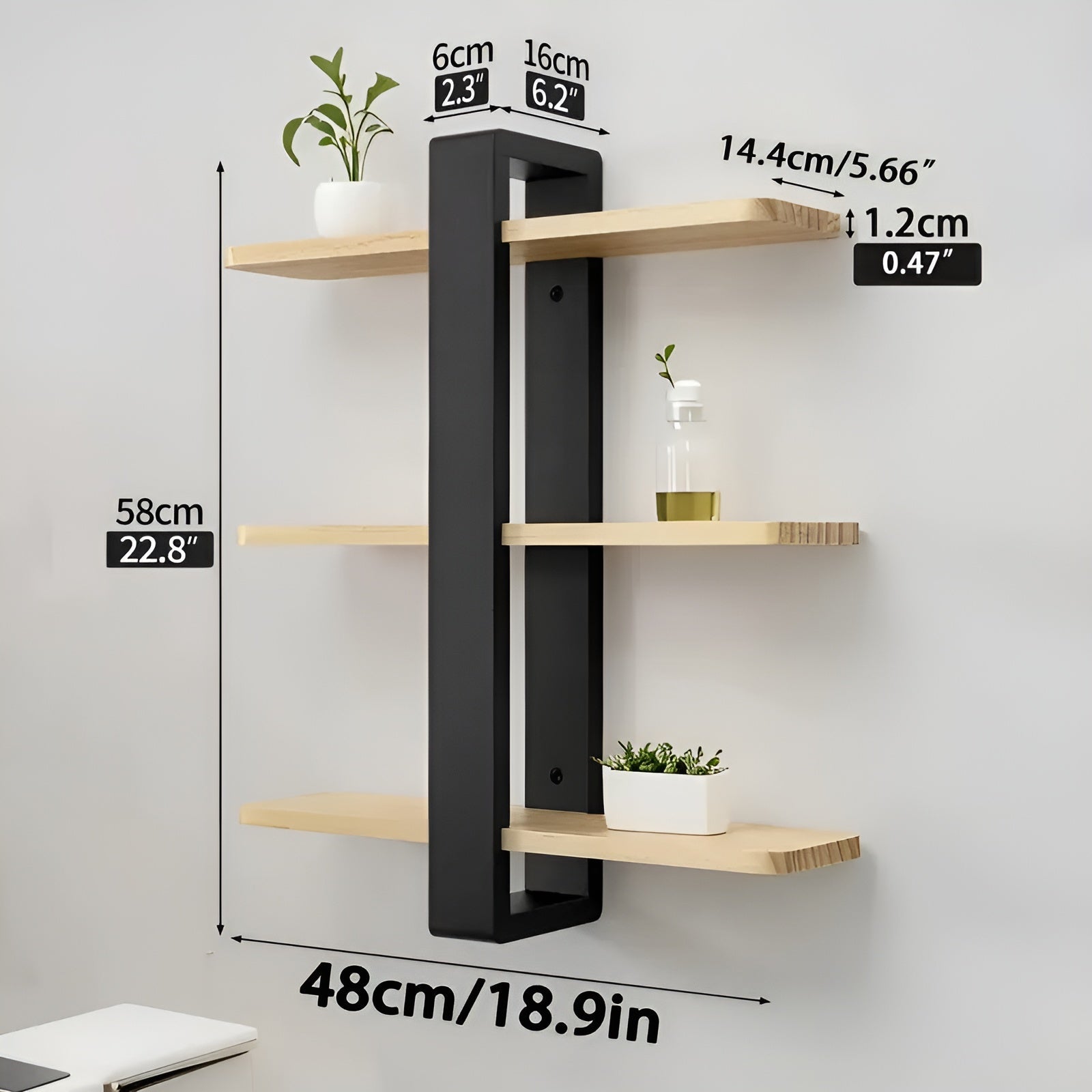Vegghylle i Furu – 3 Hyller og Solid | Perfekt for Hjemmeinnredning