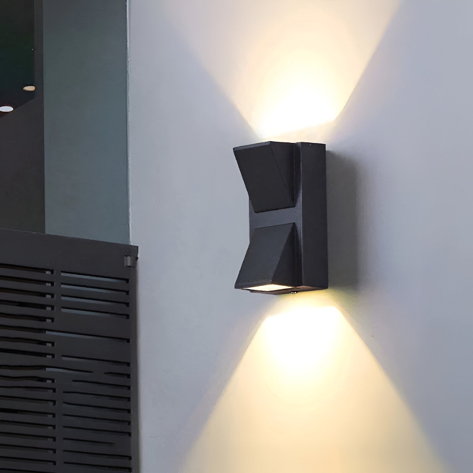 Utendørs LED-vegglampe – Moderne og Værbestandig | Perfekt for Fasader og Hager