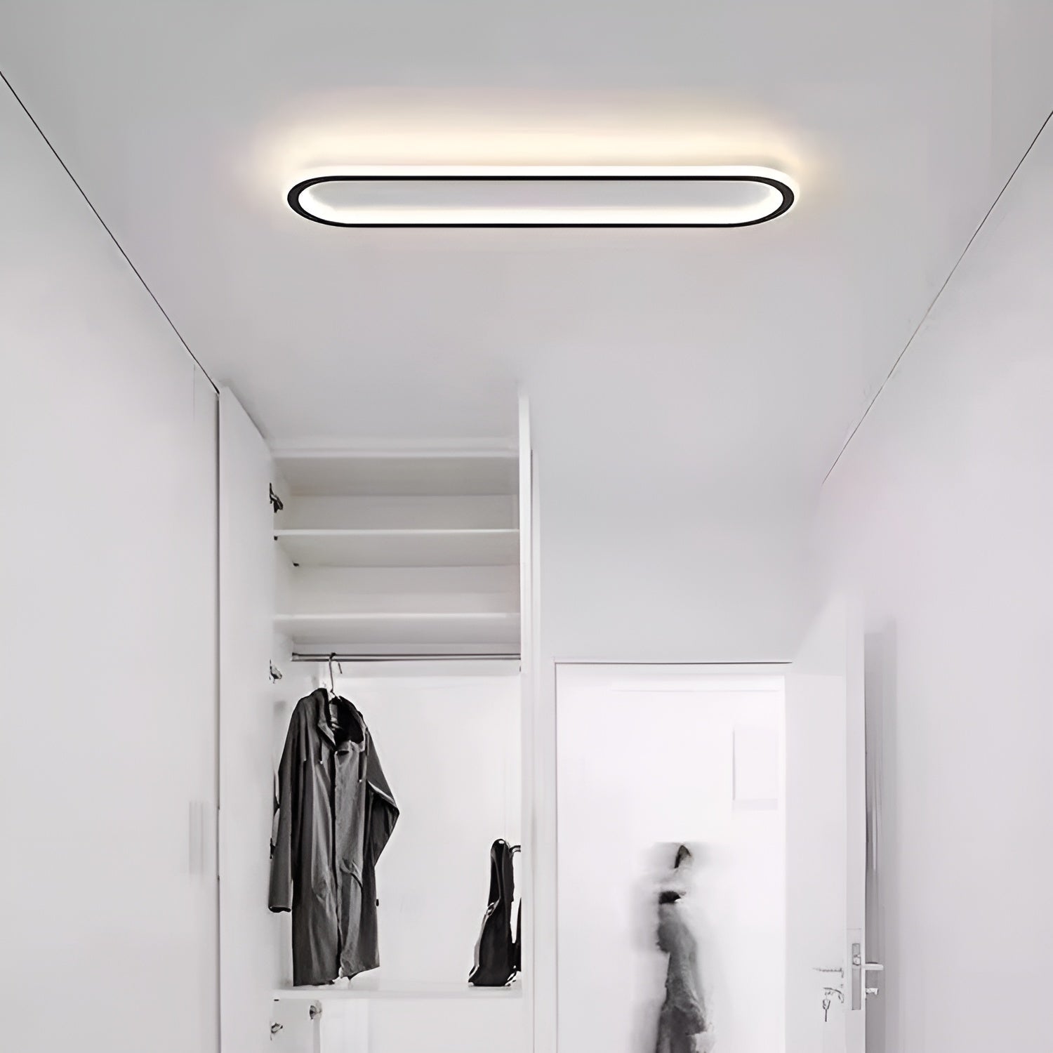 Oval LED Taklampe – Elegant og Moderne | Perfekt for Gang og Entré