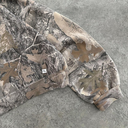 Isolert camo-jakke – frontvisning
