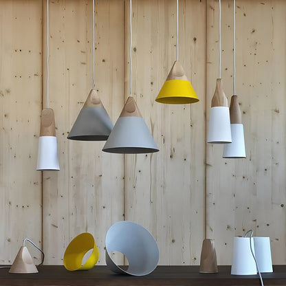 Trelampe i Ekte Tre – Naturlig og Varm Belysning | Perfekt for Koselig Innredning - Lysarmaturer for tak