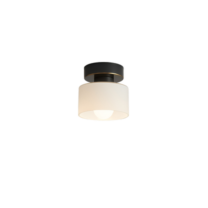 Bauhaus moderne takspot med elegant design og gullfinish – sett forfra