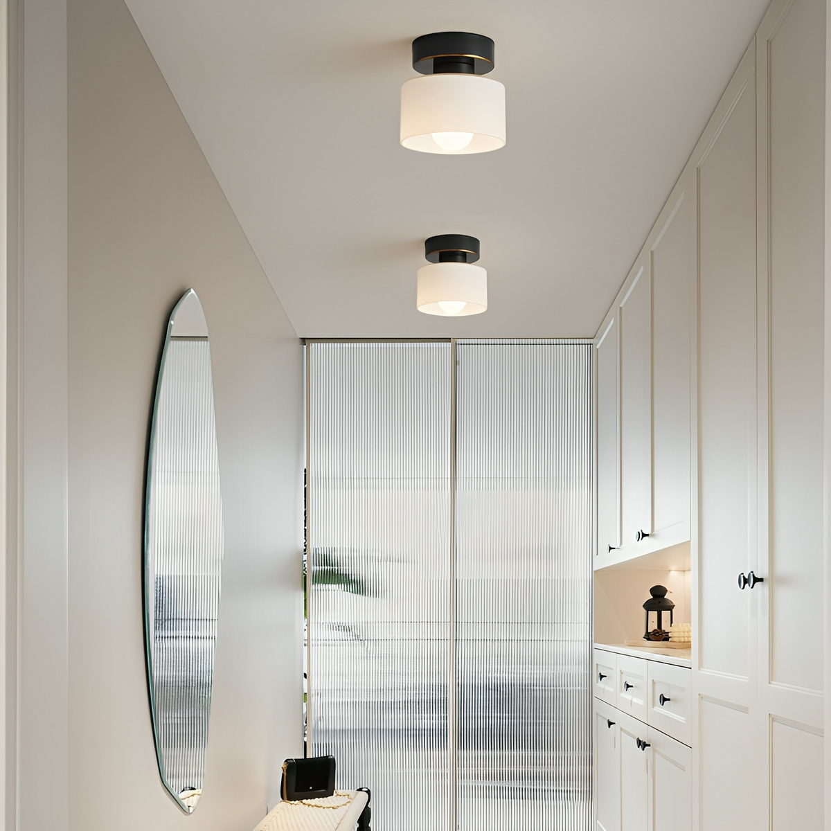 Bauhaus moderne takspot med elegant design og gullfinish – vinkel 1