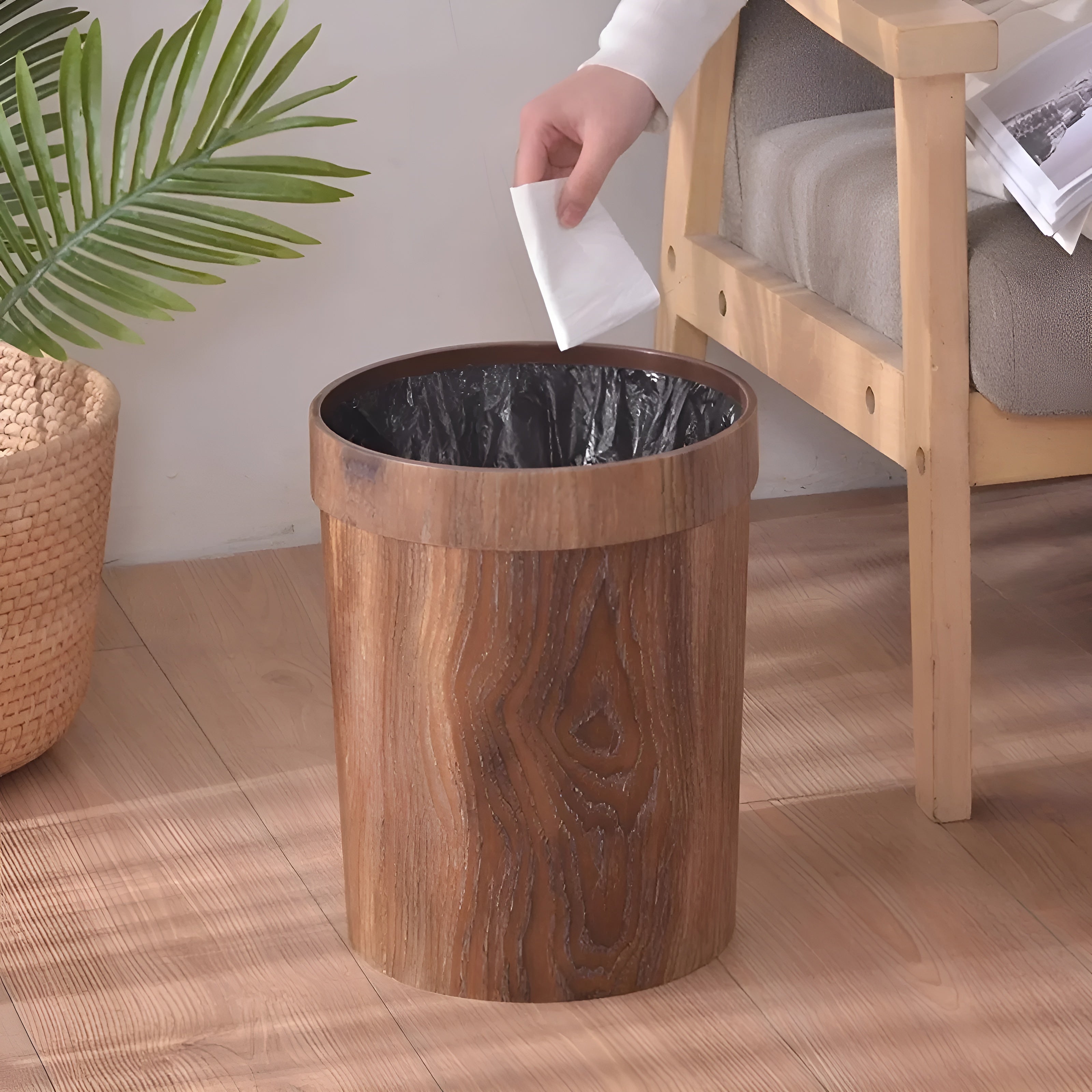 Minimalistisk Søppelbøtte I Tre – Stilfull Design-søppelbøtte For Moderne Hjem