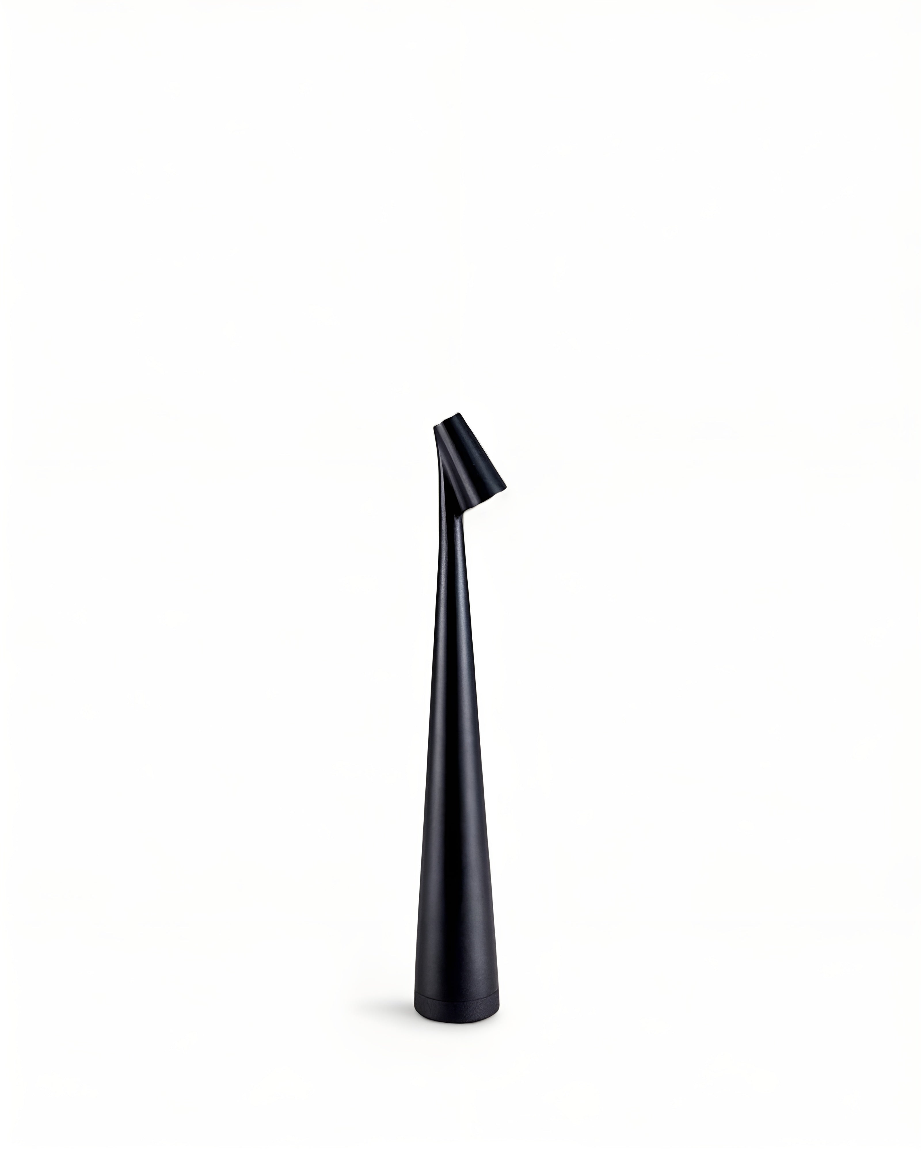 Bilde av Lucea Design Bordlampe – Italiensk Eleganse i Moderne Belysning fra Velisse