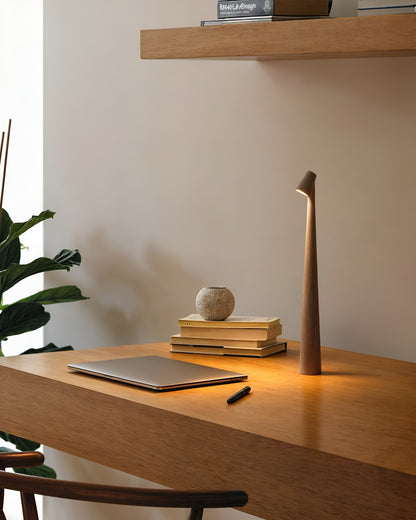 Bilde av Lucea Design Bordlampe – Italiensk Eleganse i Moderne Belysning fra Velisse