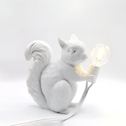 Bordlampe med Ekornfigur –Dekorativ og Koselig | Perfekt for Nattbord