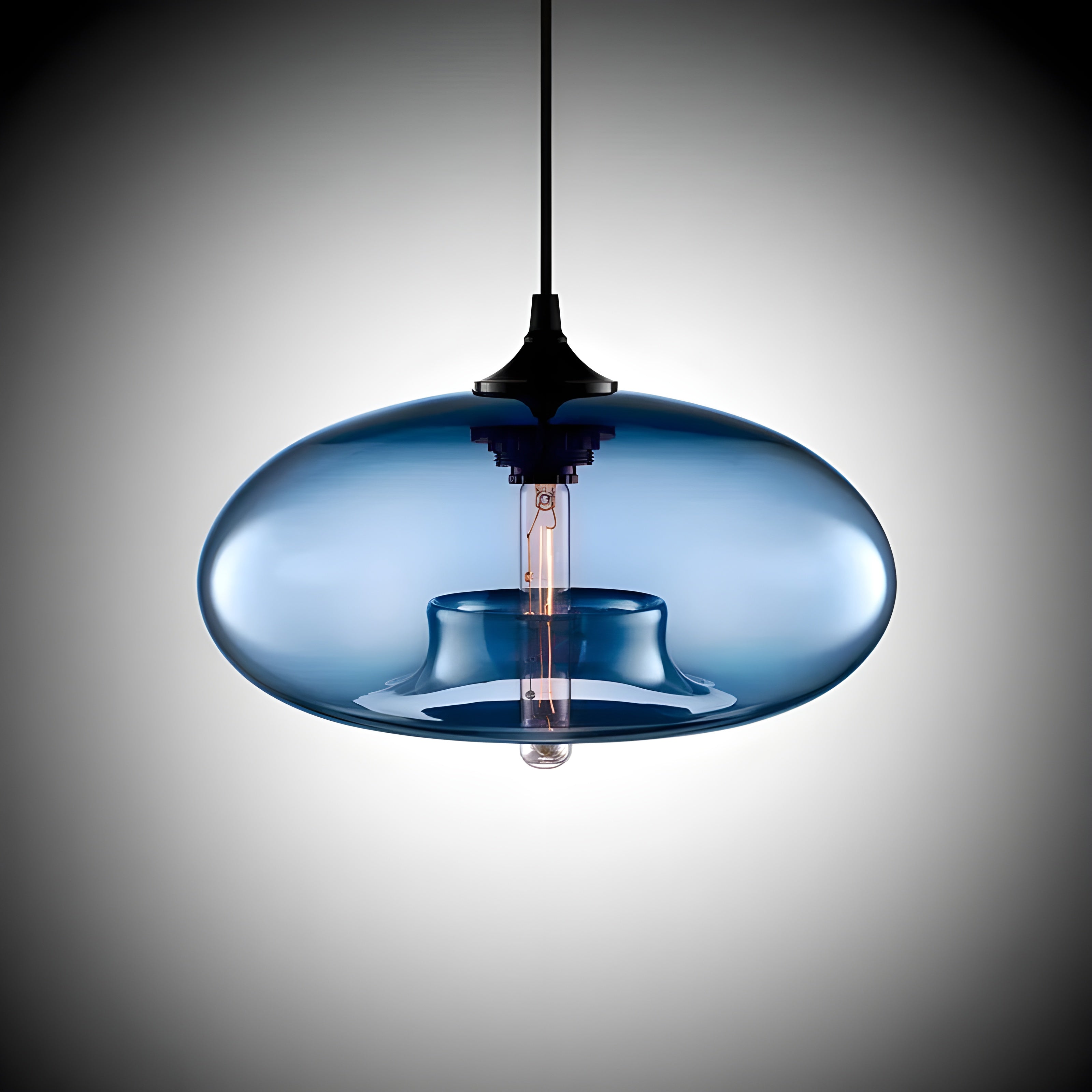 Glaspendelleuchte – Elegantes Design und Warmes Licht | Perfekt für Wohnzimmer und Essbereich