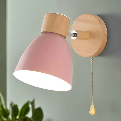 Vegglampe i Tre – Varmt og Koselig Lys | Perfekt for Stue og Soverom