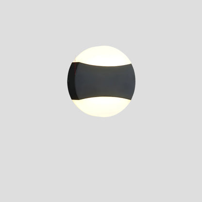 Vynna – Vanntett LED Vegglampe i Moderne Design