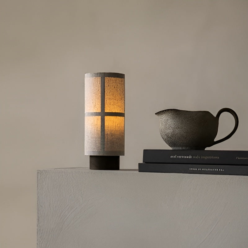 Silk Bordlampe – Japansk Design For Stilige Hjemmedetaljer