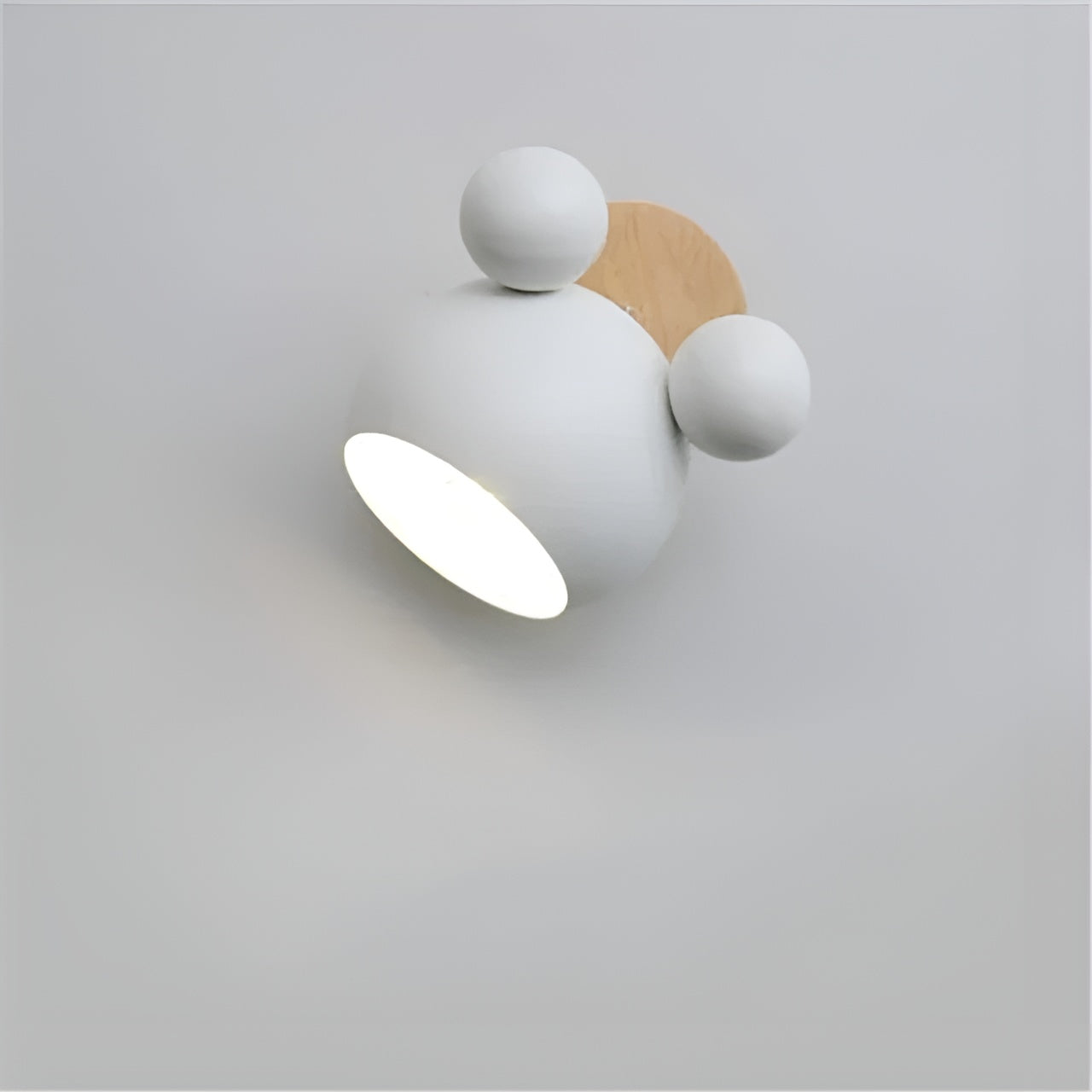 Vegglampe i Mikke Mus-design – Dekorativ og Moderne | Perfekt for Barnerom og Stue