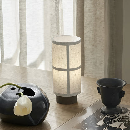 Silk Bordlampe – Japansk Design For Stilige Hjemmedetaljer