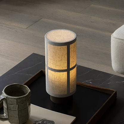 Silk Bordlampe – Japansk Design For Stilige Hjemmedetaljer