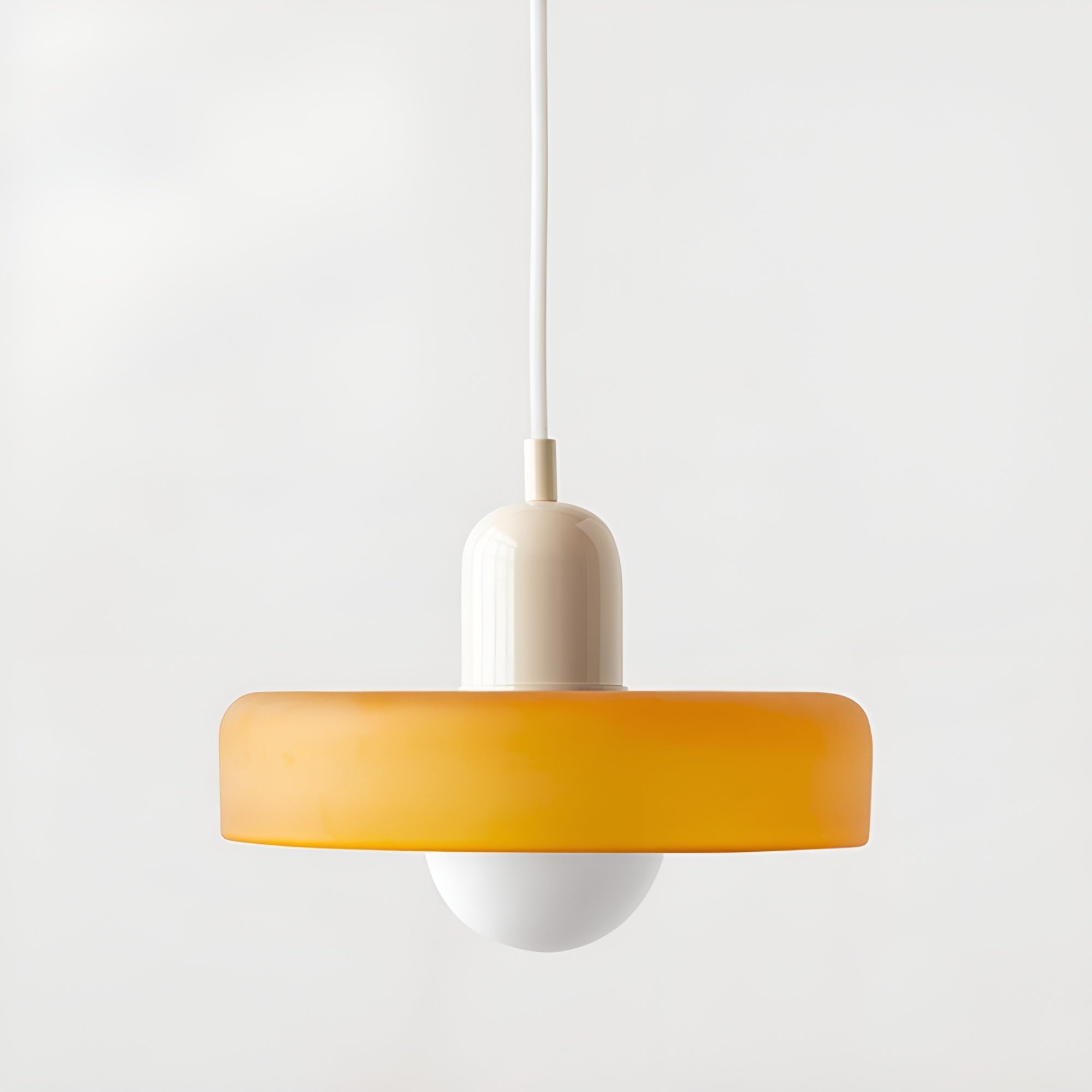 Bilde av Lysfjord Glasspendel – Moderne Eleganse i Tidløst Design fra Velisse