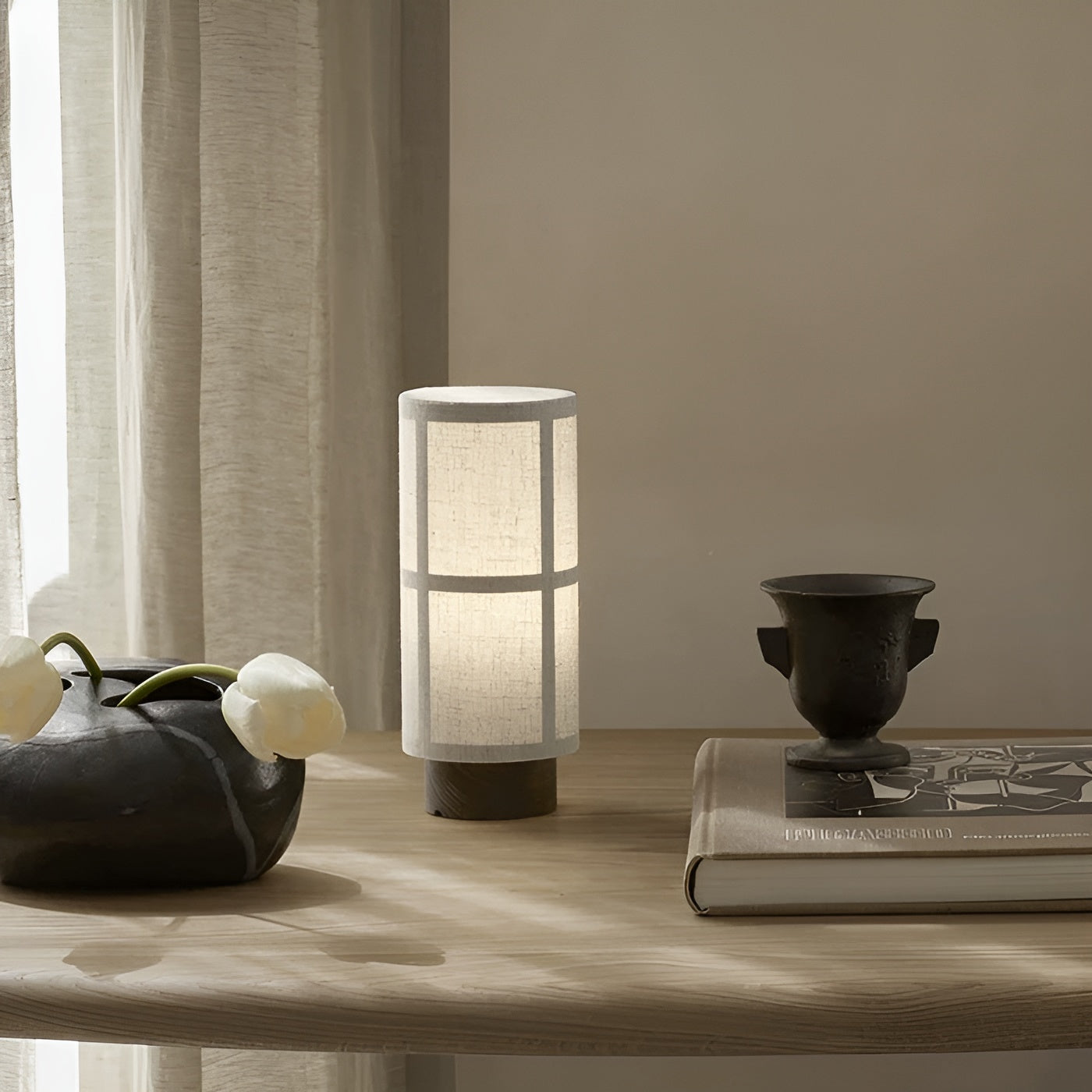 Silk Bordlampe – Japansk Design For Stilige Hjemmedetaljer