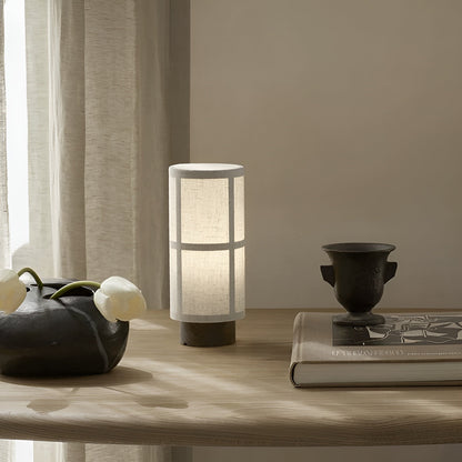 Silk Bordlampe – Japansk Design For Stilige Hjemmedetaljer