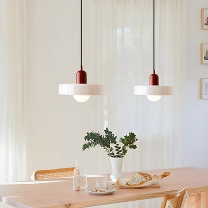 Bilde av Lysfjord Glasspendel – Moderne Eleganse i Tidløst Design fra Velisse