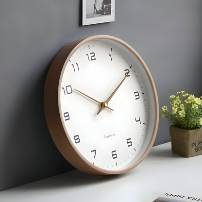 Tidova – Rund Veggklokke i Tre (Stillegående, Moderne Design)
