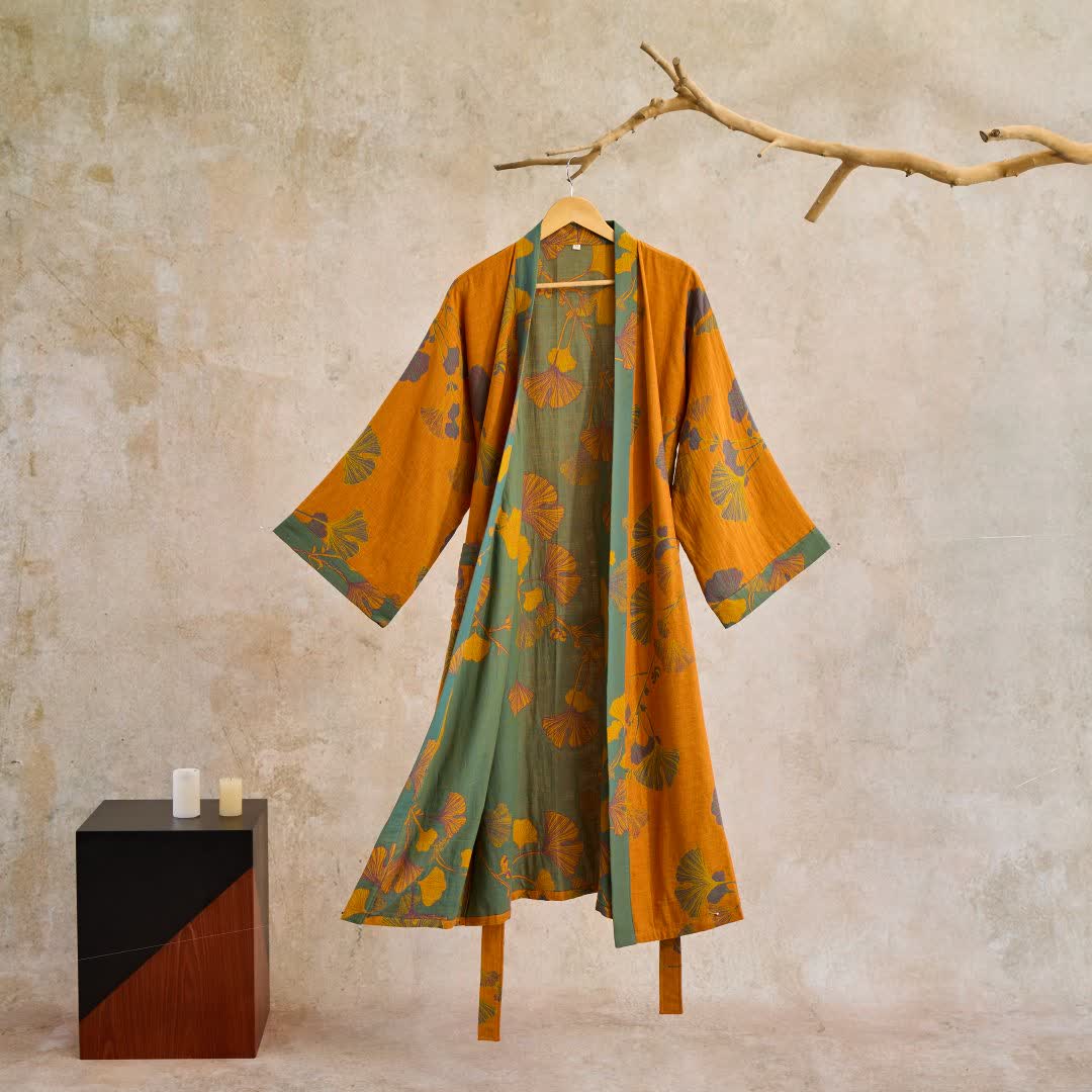 Kimono-badekåpe med ginkgoblad-mønster, produktoversikt