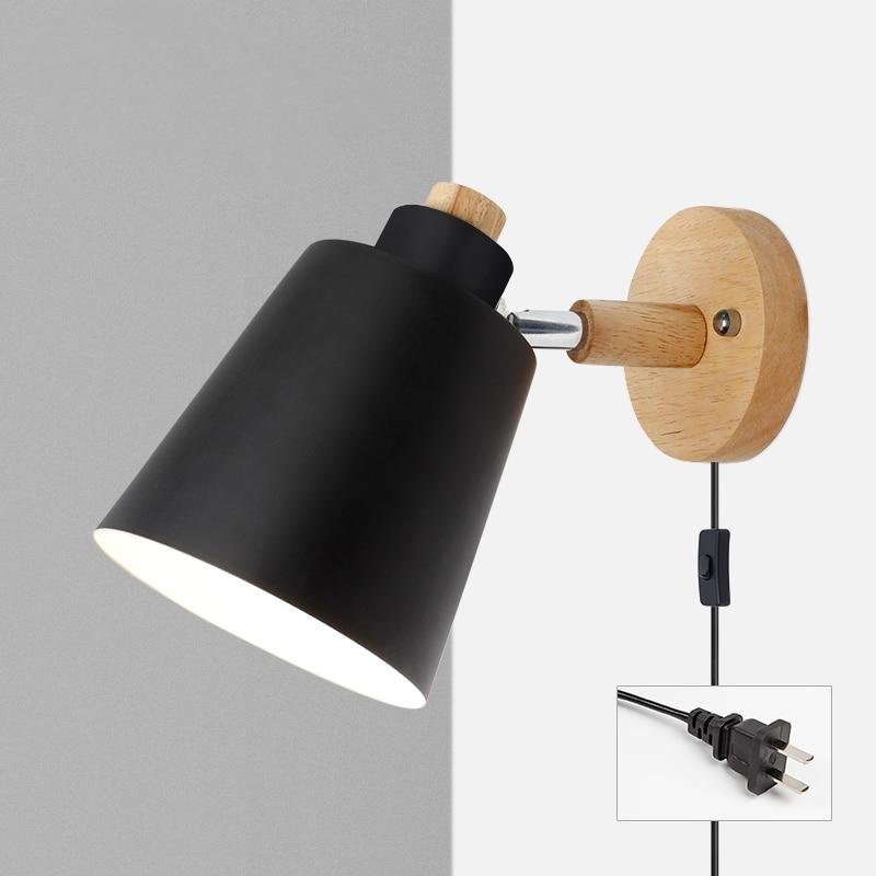 Hvit vegglampe – produktbilde mot nøytral bakgrunn
