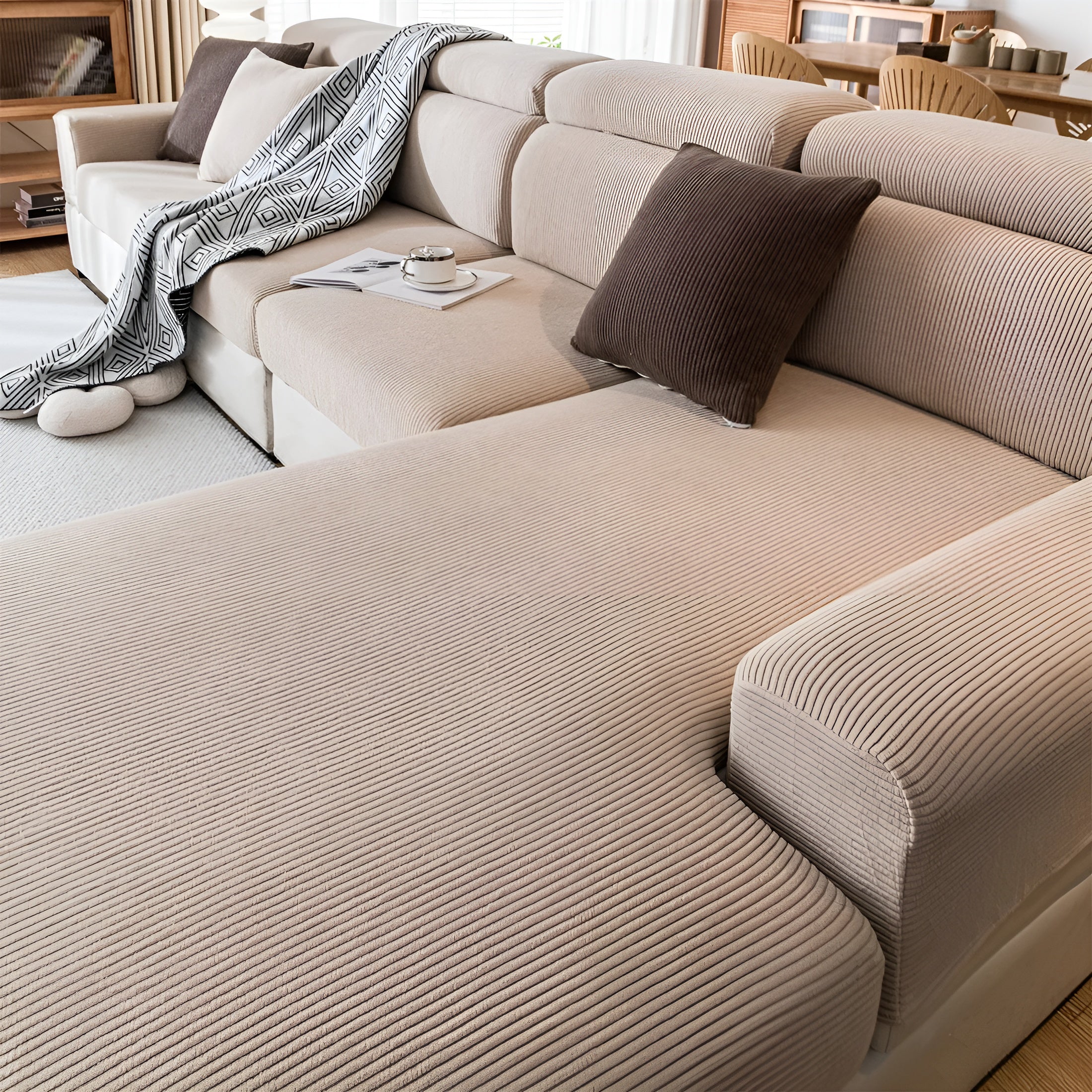 Sofatrekk i Kordfløyel – Mykt, Tøyelig og Slitesterkt | Vertikalt Stripemønster