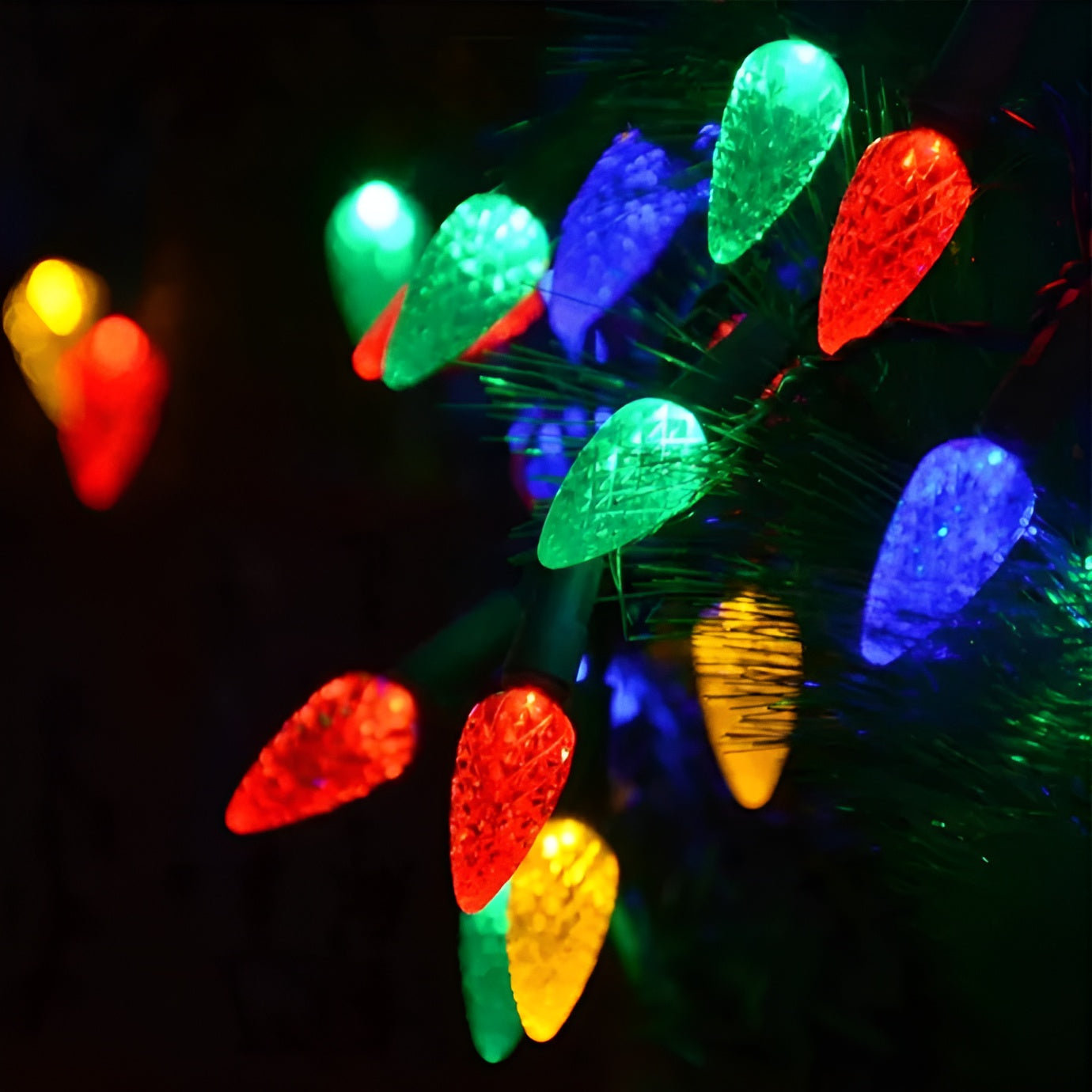 Julelyskjede – Dekorativ og Luksuriøs | 8 Lysmoduser Perfekt til Inne og Ute - Batteri 500 cm 50 LEDs / Flerfarget