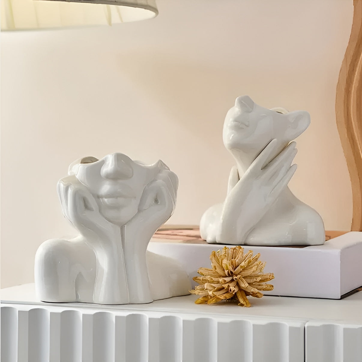 Keramikkvase Med Ansiktsmotiv – Dekorativ Og Elegant | Perfekt For Bord Og Sidebord - Vaser
