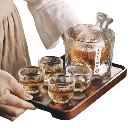 Japansk Glassett – Elegant Sake- og Whiskysett | Perfekt for Hjemmebar og Gaver