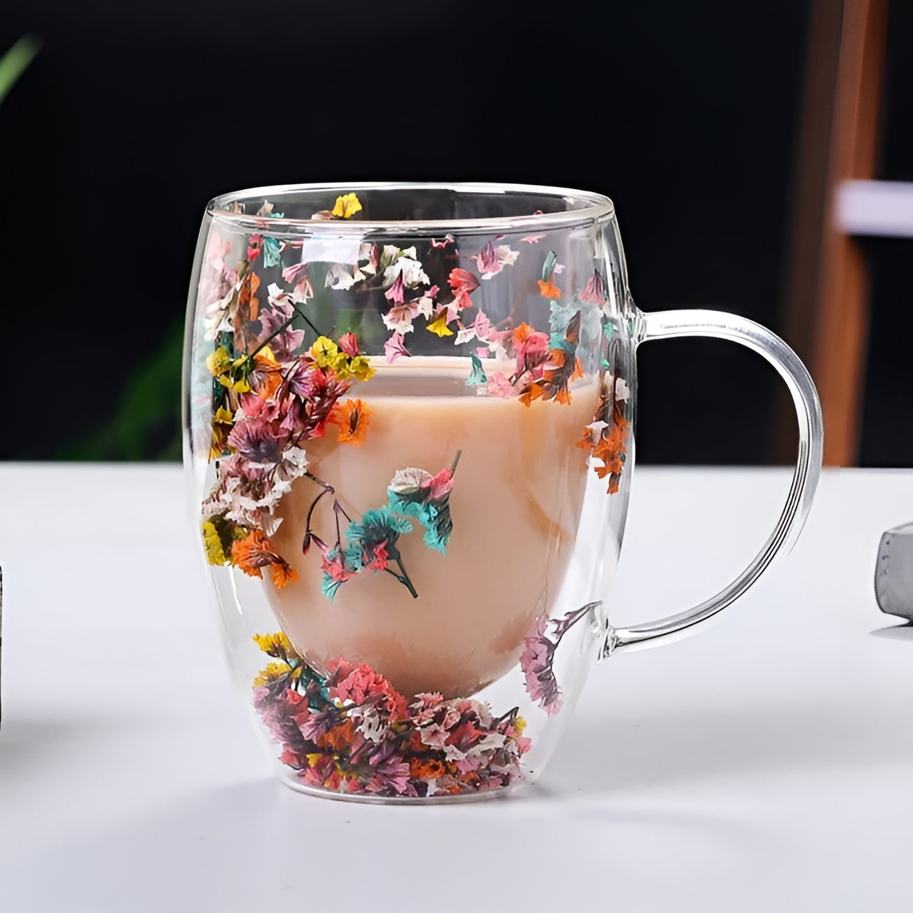 Dobbeltvegget Glass med Tørkede Blomster - Varmebestandig og Perfekt til Te, Kaffe og Hjemmet