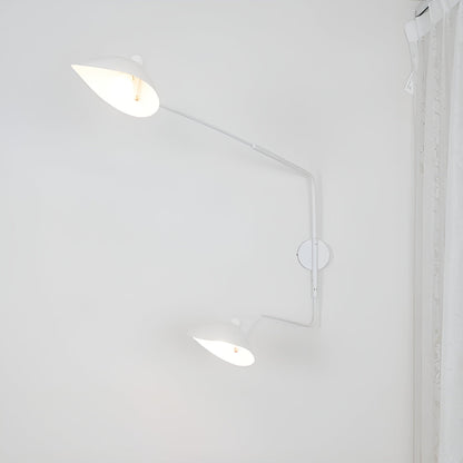 Vegglampe med Svingarm – Elegant og Tidløs | Perfekt for Soverom og Hjemmekontor