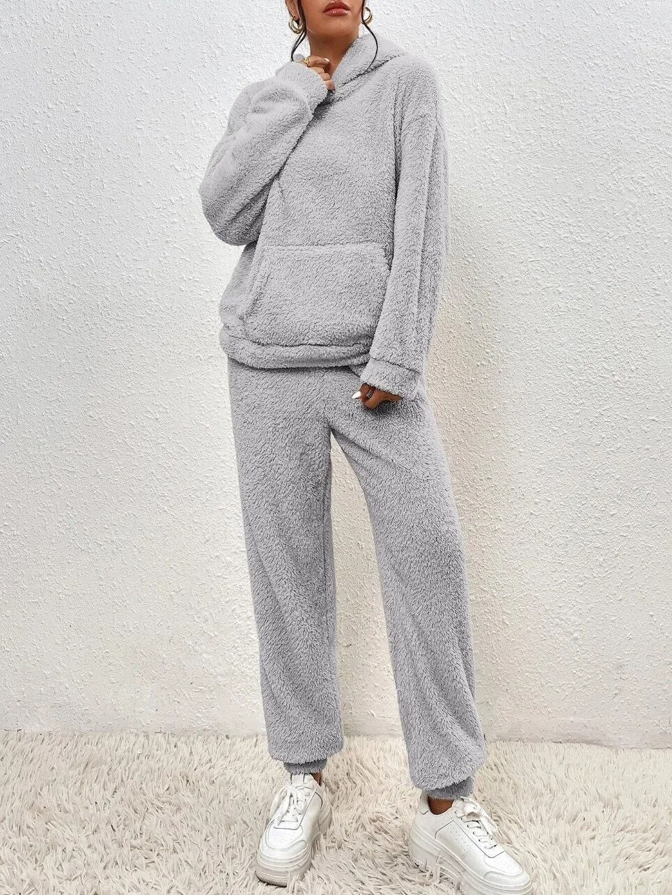 Grønn teddy loungewear-sett med hette – varm hjemmedress til kvinner