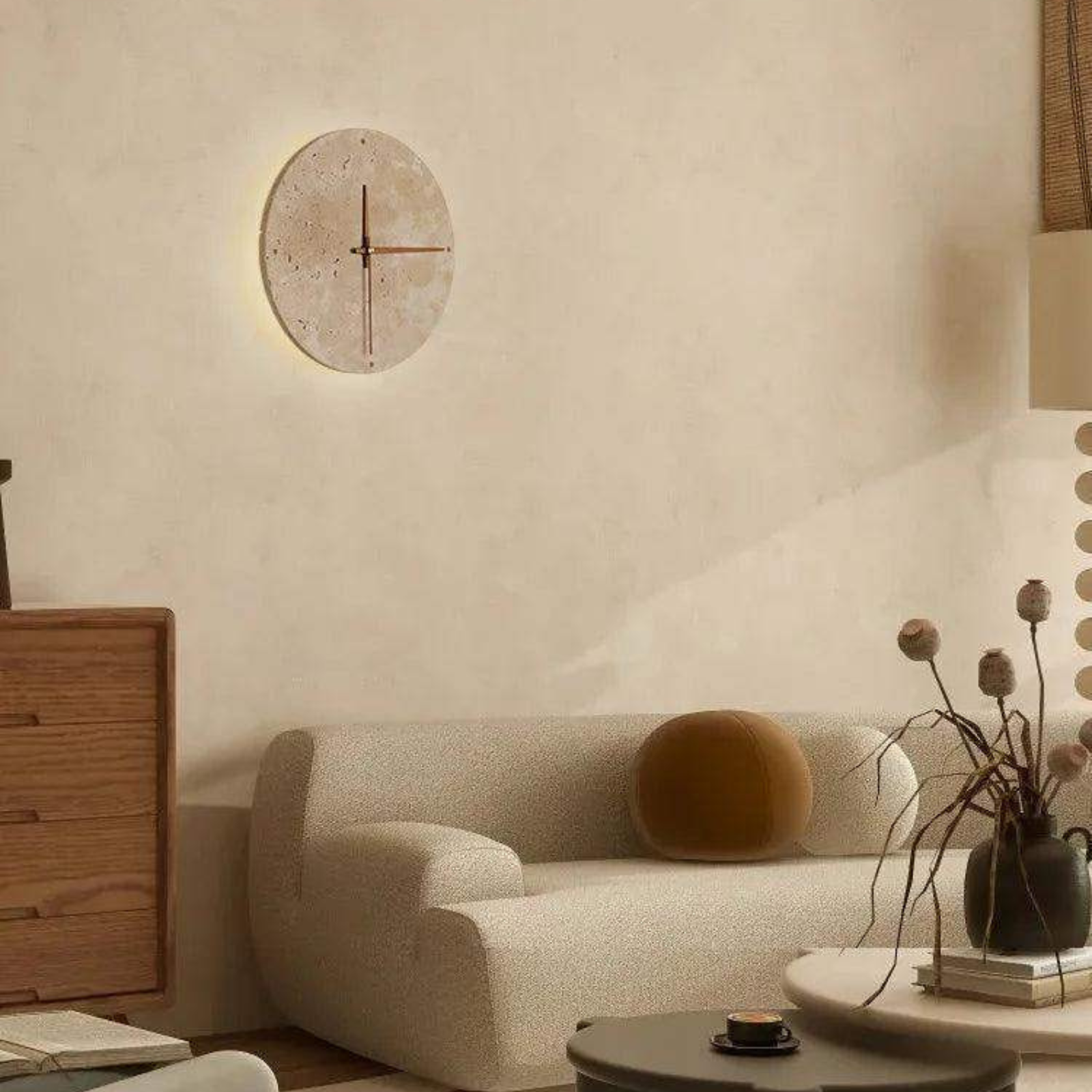 Veggur i Travertin med LED-lys – Minimalistisk og Dekorativ | Naturlig Stein for Moderne Interiør