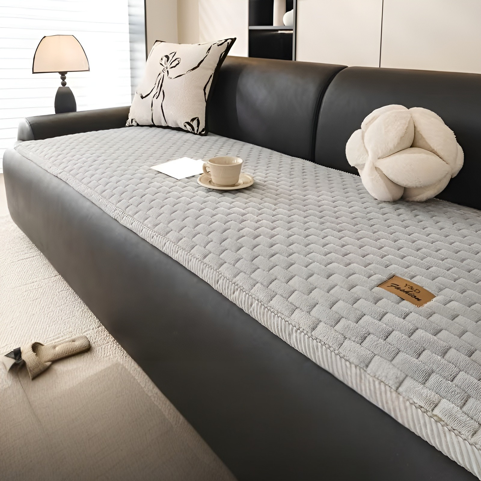 Vattert Sofatrekk i Plysj – Ekstra Tykt og Mykt | Varmt, Sklisikkert og Beskyttende