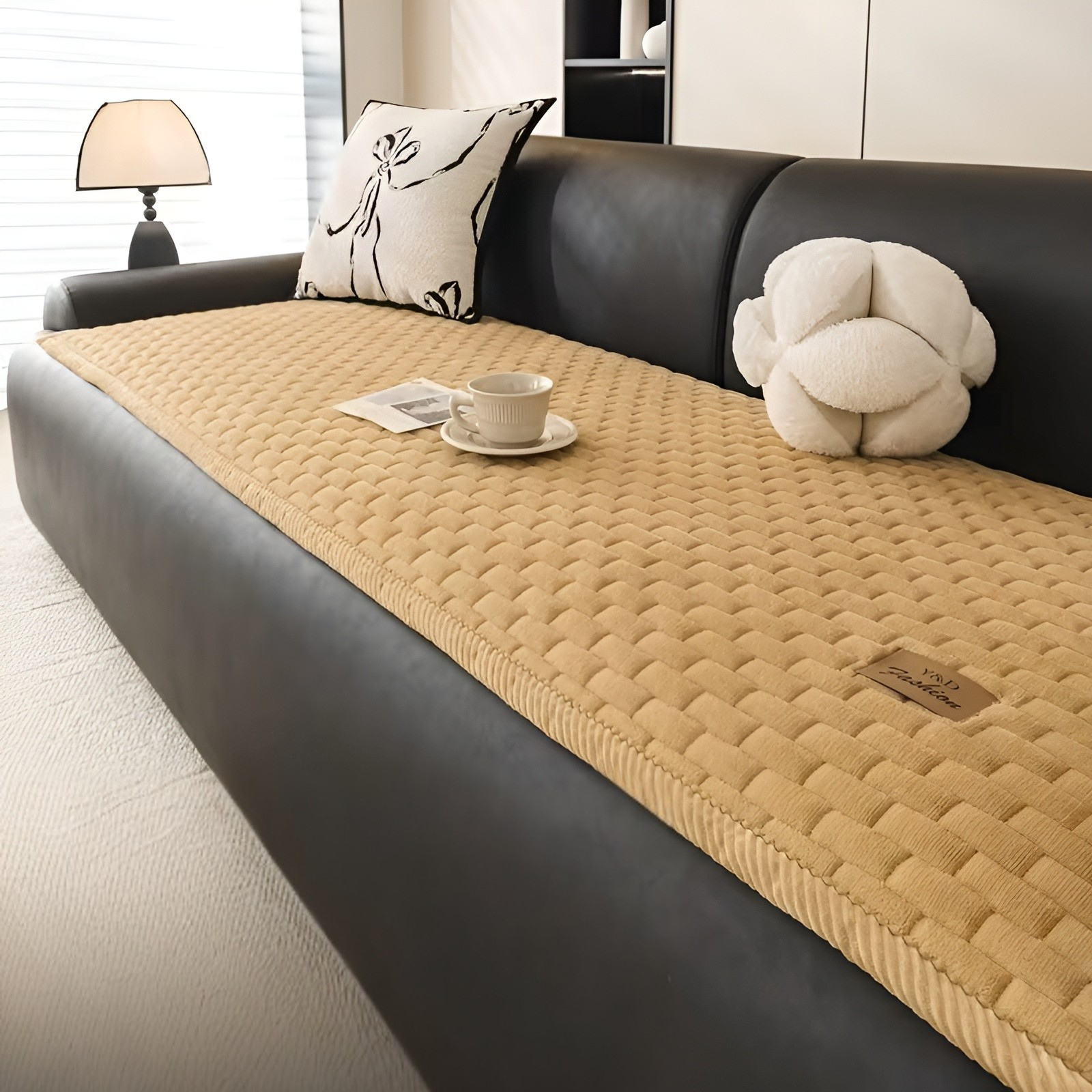 Vattert Sofatrekk i Plysj – Ekstra Tykt og Mykt | Varmt, Sklisikkert og Beskyttende