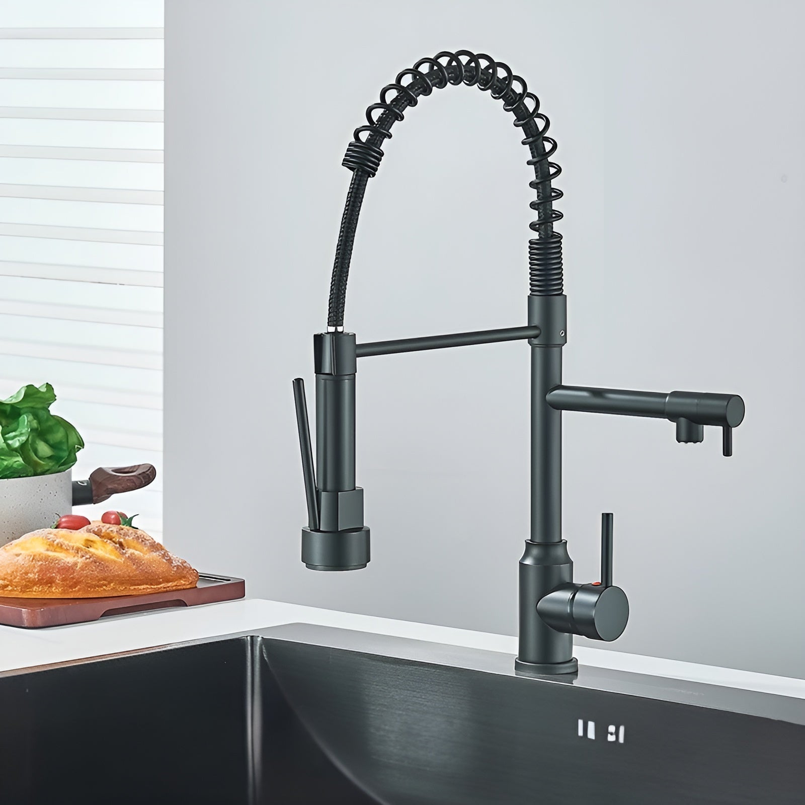 Fleksibel Kjøkkenkran – Roterbar og Praktisk | Moderne Design for Alle Kjøkken