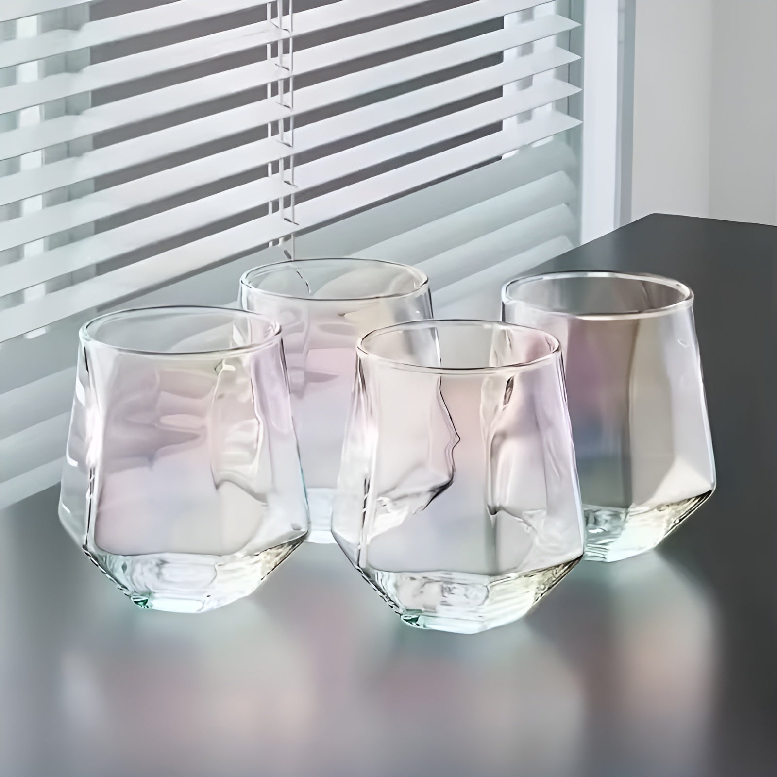 Whiskyglassett I 4 Deler – Geometrisk Design Og Fargerike Tumblerglass | 300 ML, Perfekt Til Whisky, Cocktailer Og Gaver