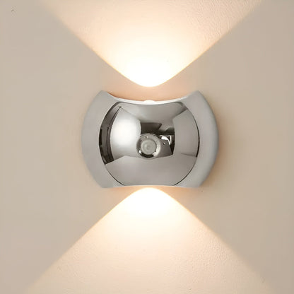 Vegglampe med Bevegelsessensor – Dobbelt LED-lys Opp og Ned | Magnetisk og Bærbar