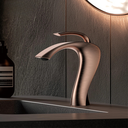 Vaskarmatur I Messing – Matt Holdbar Og Elegant | Moderne Baderomsdesign