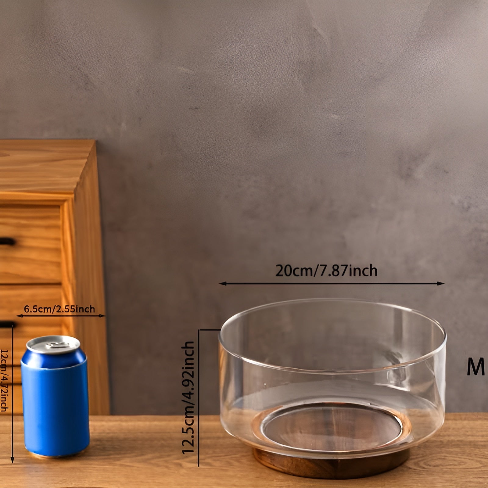 Glassbolle med trefot – Elegant og dekorativ | Perfekt til frukt snacks og salater - M - Serveringstallerkener