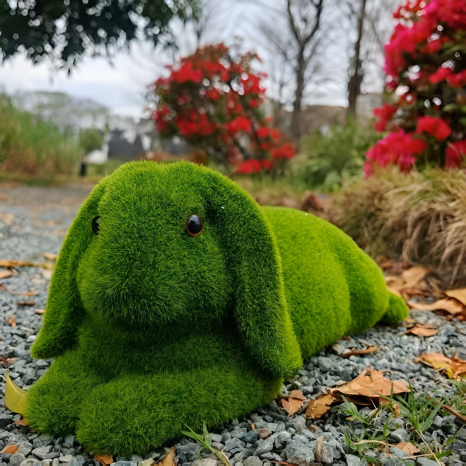 3d-statue Med Flokket Kanin – Påskeharepynt Av Grønn Kunstharpiks | Hagedekorasjon For Terrasse Plen Bonsai